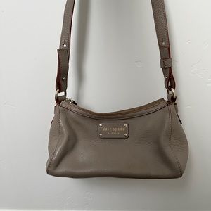 Kate Spade crossbody purse in Taupe